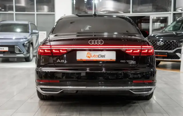 Audi A8 Long 60TFSIe 3.0 Plug-in Hybrid 4x4