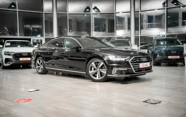 Audi A8 Long 60TFSIe 3.0 Plug-in Hybrid 4x4 - 2020