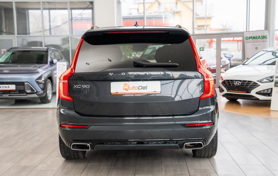 Volvo XC90 2.0 B5 AWD Geartronic "R-Design"