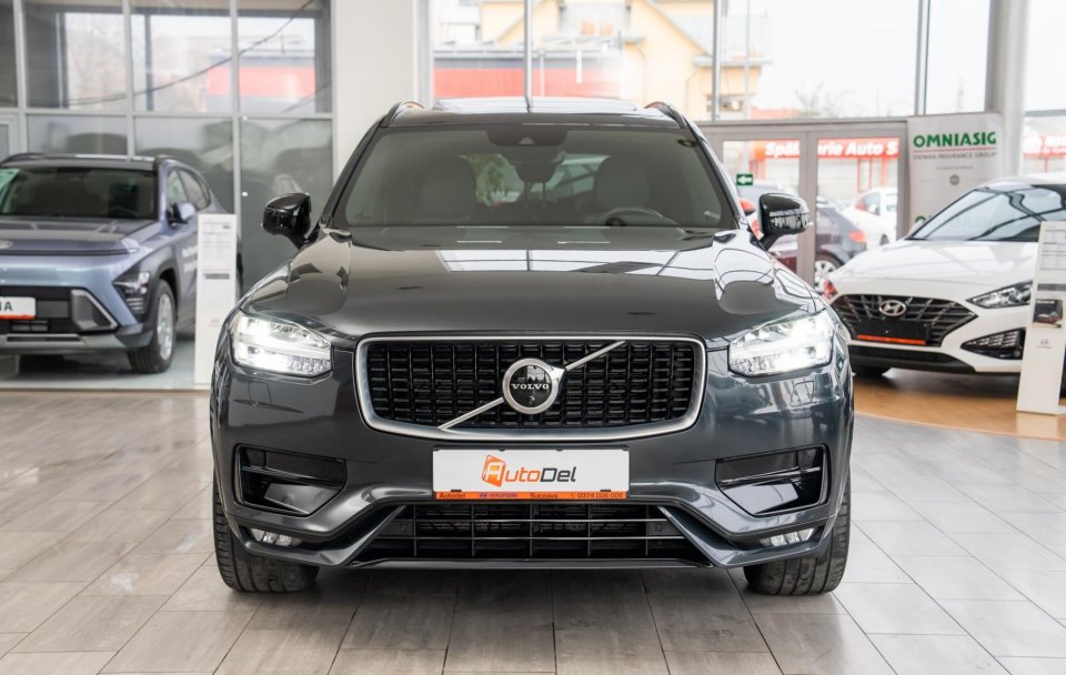 Volvo XC90 2.0 B5 AWD Geartronic "R-Design"