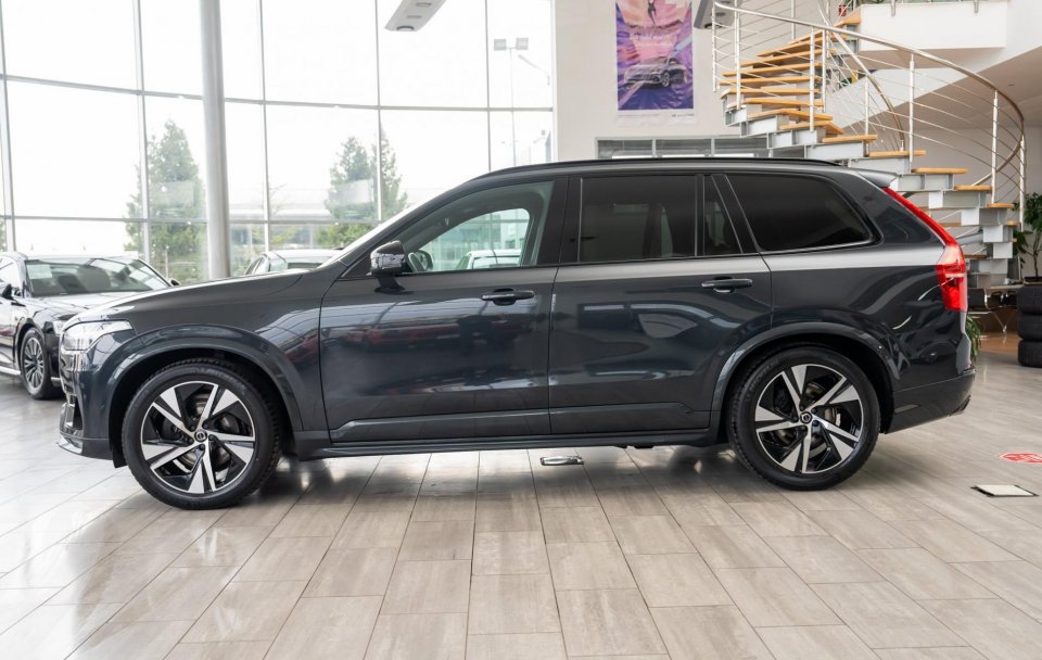 Volvo XC90 2.0 B5 AWD Geartronic "R-Design"