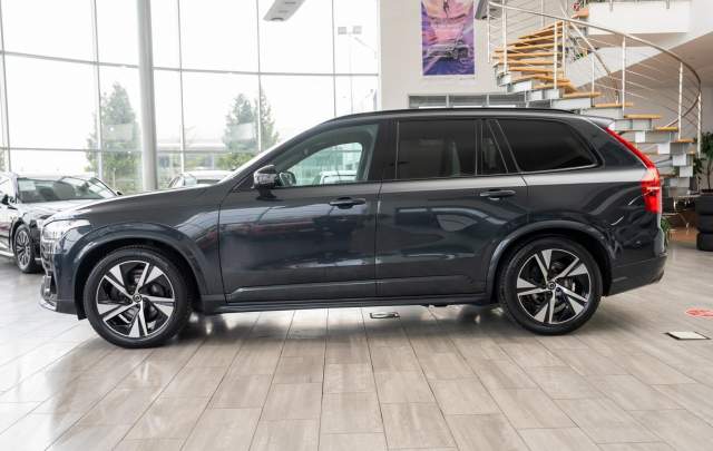 Volvo XC90 2.0 B5 AWD Geartronic "R-Design"