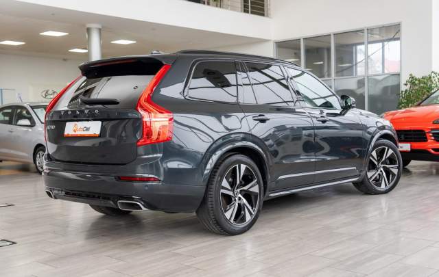 Volvo XC90 2.0 B5 AWD Geartronic "R-Design"