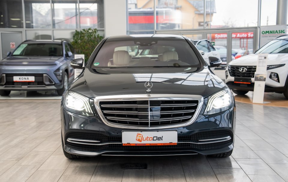 Mercedes-Benz S-Class S560 4Matic 9G-Tronic