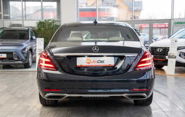 Mercedes-Benz S-Class S560 4Matic 9G-Tronic