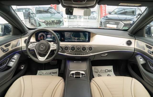 Mercedes-Benz S-Class S560 4Matic 9G-Tronic