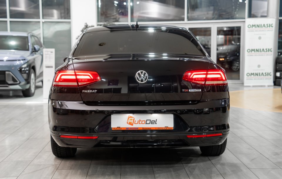 Volkswagen Passat 1.6TDI DSG Sedan