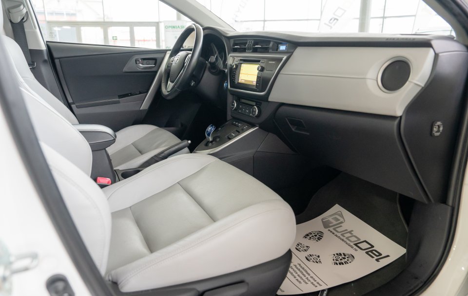 Toyota Auris 1.8 Hybrid Executive