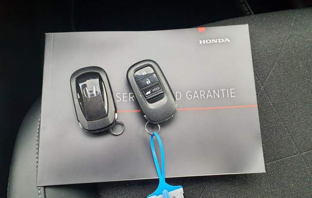 Honda HR-V 1.5 i-MMD ECVT "Advance"