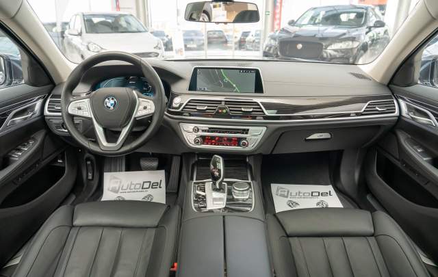 BMW Seria 7 745 L e xDrive Plug-in Hybrid Steptronic