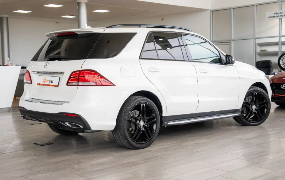 Mercedes-Benz GLE 350d 4Matic 9G-Tronic "AMG Line"