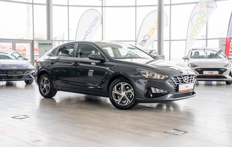 Hyundai i30 AUTOTURISM NOU!  Fastback 1.5T 48v "Highway"