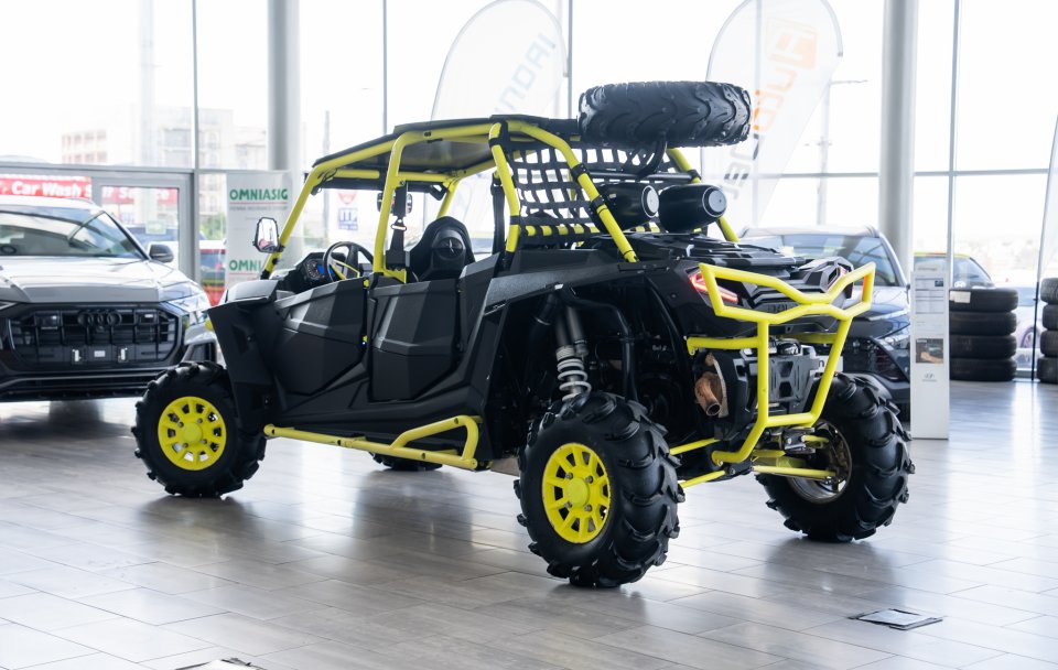 Polaris RZR XP 1000 4 Locuri / Automat / 4x4 / Reductor