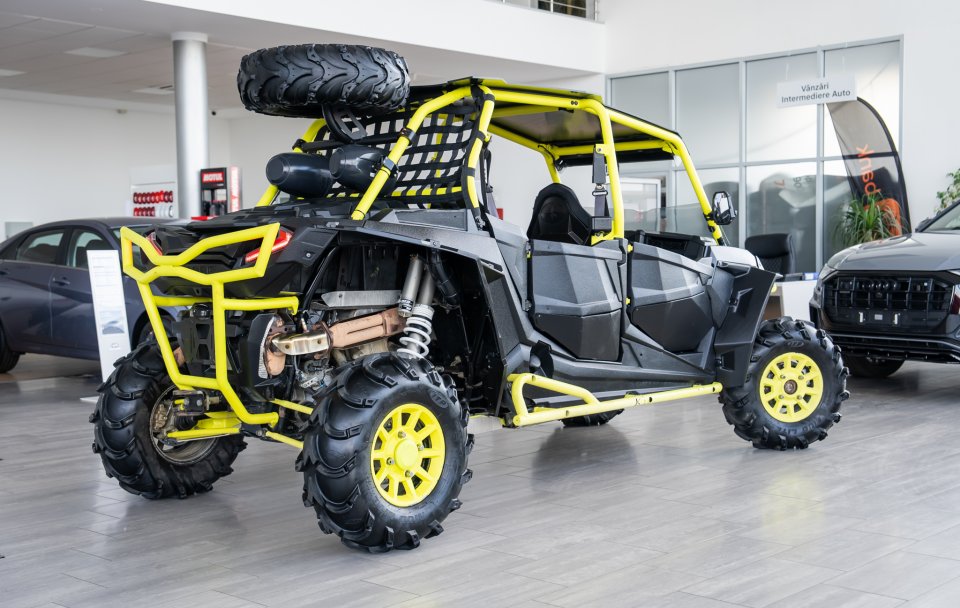 Polaris RZR XP 1000 4 Locuri / Automat / 4x4 / Reductor