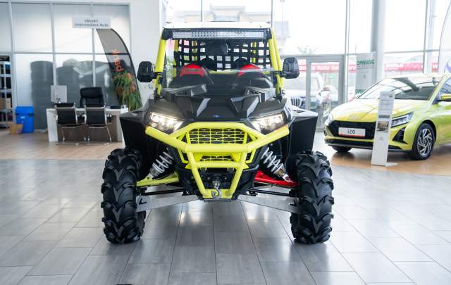 Polaris RZR XP 1000 4 Locuri / Automat / 4x4 / Reductor