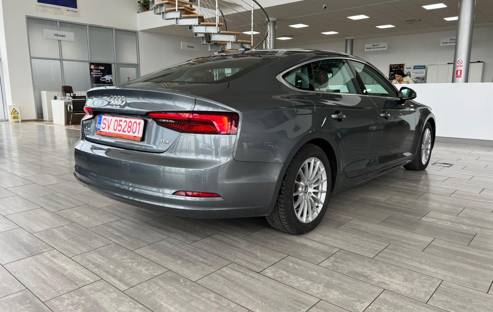 Audi A5 2.0TDI Sportback S-Tronic