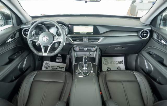 Alfa Romeo Stelvio 2.0 B-Tech Q4 AWD Automat