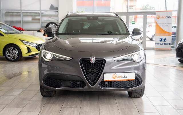 Alfa Romeo Stelvio 2.0 B-Tech Q4 AWD Automat