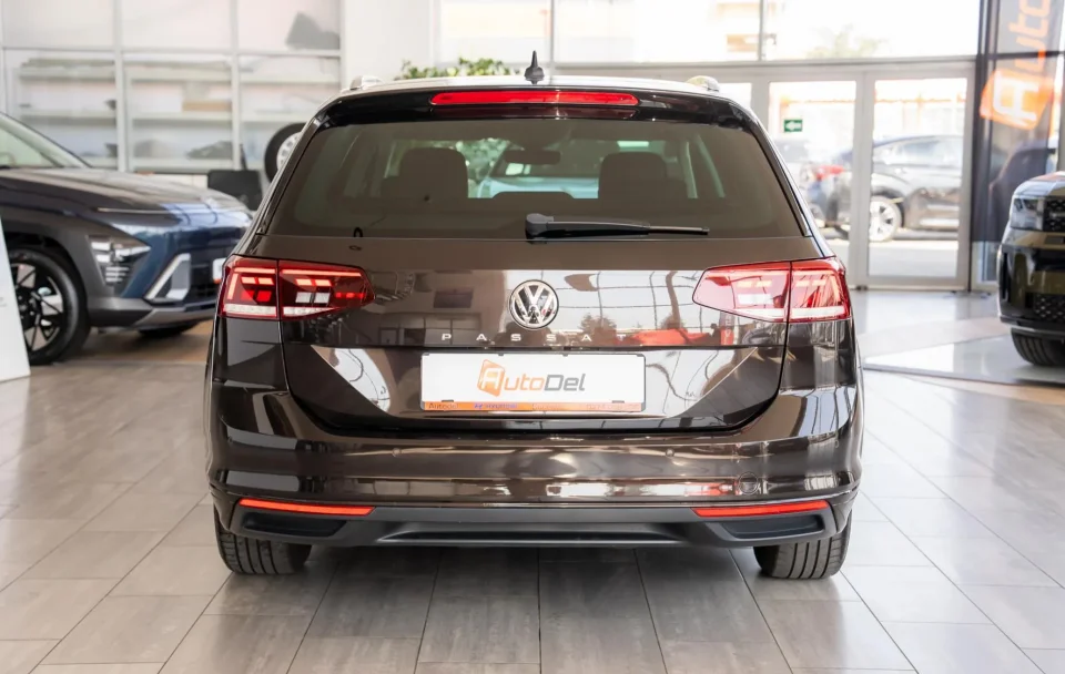 Volkswagen Passat 2.0TDI DSG Variant - Facelift