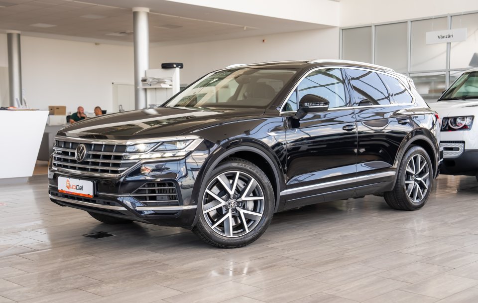 Volkswagen Touareg eHybrid Plug-in 3.0TSI "Elegance"