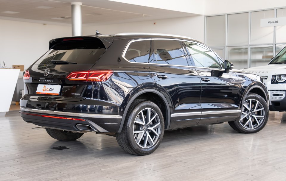 Volkswagen Touareg eHybrid Plug-in 3.0TSI "Elegance"