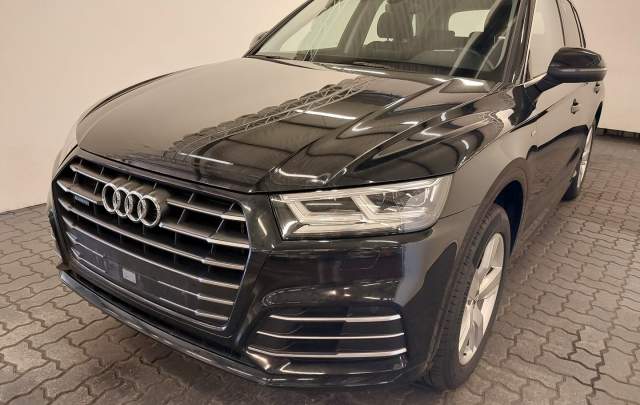 Audi Q5 55TFSIe 2.0 Plug-in Hybrid 4x4 "S-Line"