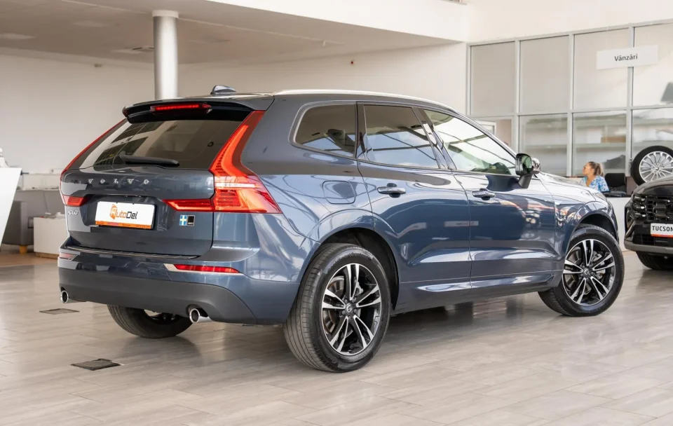 Volvo XC 60 Momentum Pro