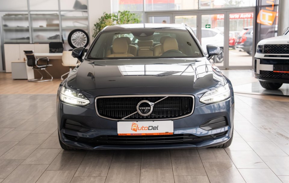 Volvo S90 