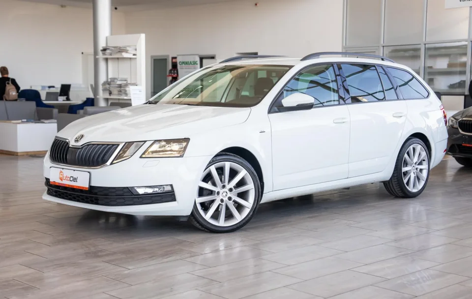 Skoda Octavia 1.6TDI DSG "Drive" Combi