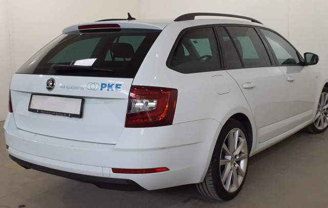 Skoda Octavia 1.6TDI DSG "Drive" Combi