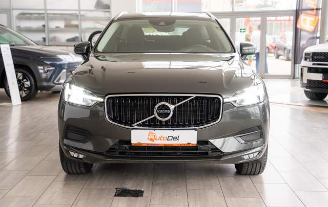 Volvo XC60 2.0 B4 Benzina MildHybrid Automat "Momentum Pro"