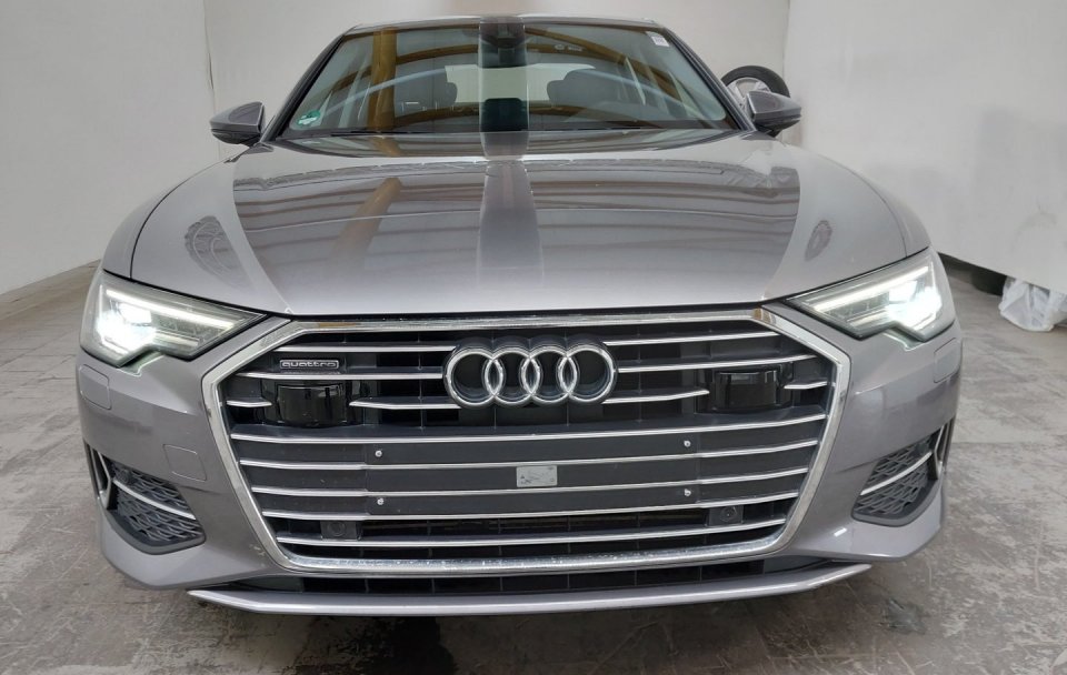 Audi A6 50TFSIe 2.0 Plug-in Hybrid 4x4 S-Tronic