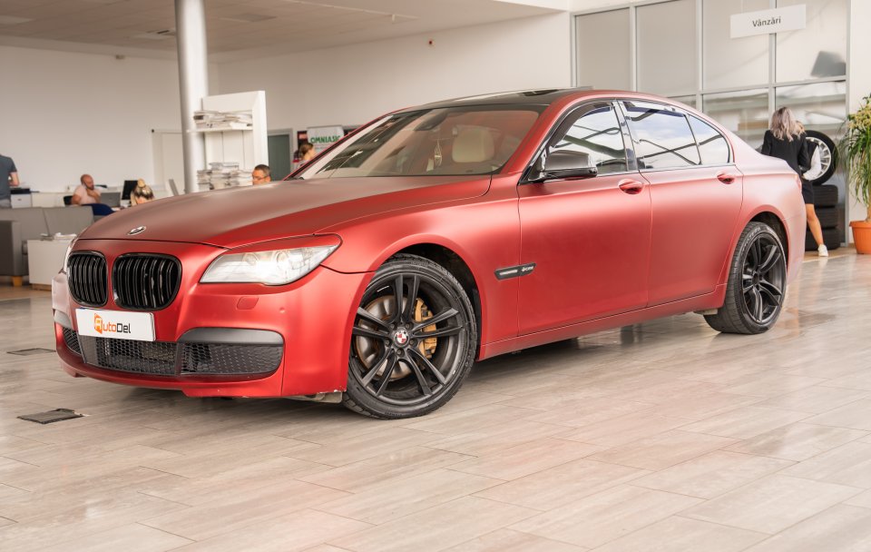 BMW Seria 7 740d xDrive Steptronic "M Sportpacket"