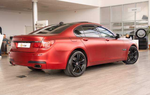 BMW Seria 7 740d xDrive Steptronic "M Sportpacket"