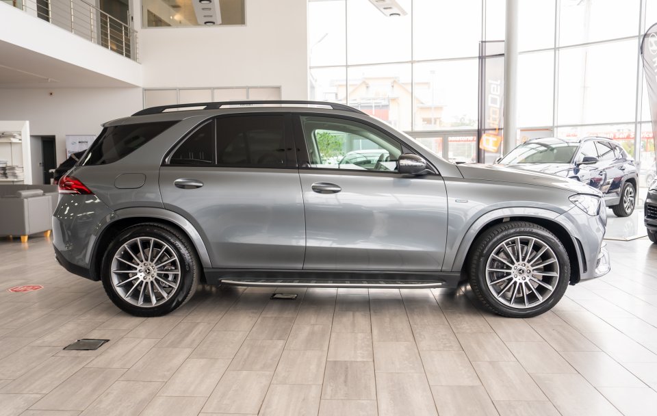 Mercedes-Benz GLE 350de 2.0 Plug-in Hybrid "AMG Line"