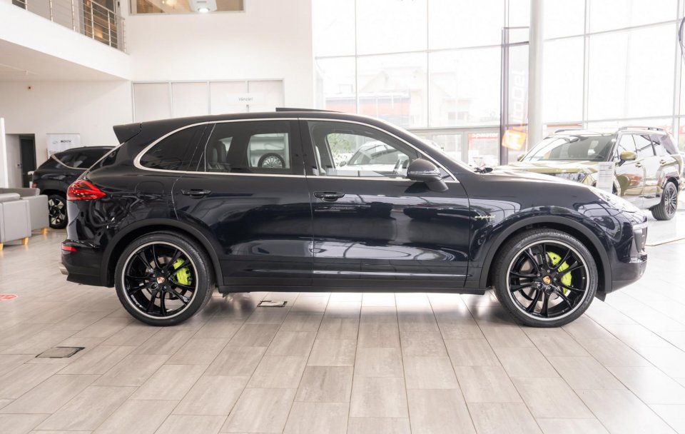 Porsche Cayenne S e-Hybrid 3.0 Plug-in Hybrid V6 Tiptronic