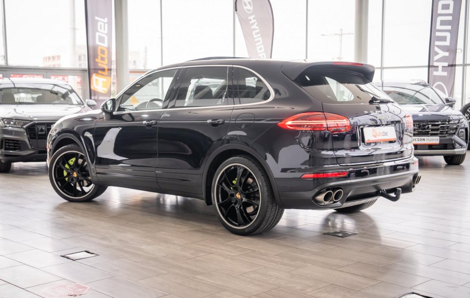 Porsche Cayenne S e-Hybrid 3.0 Plug-in Hybrid V6 Tiptronic