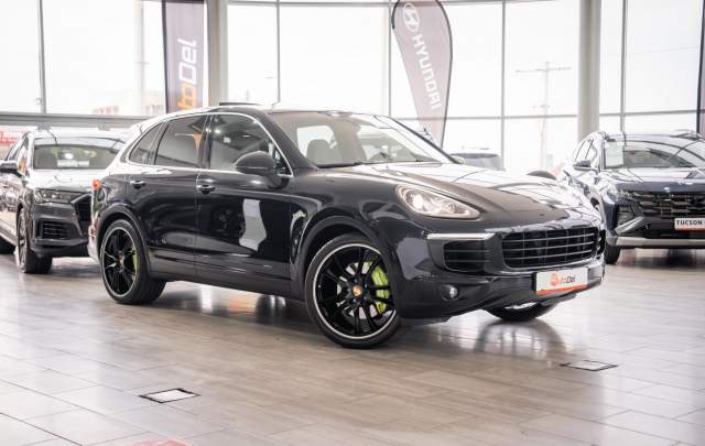 Porsche Cayenne S e-Hybrid 3.0 Plug-in Hybrid V6 Tiptronic