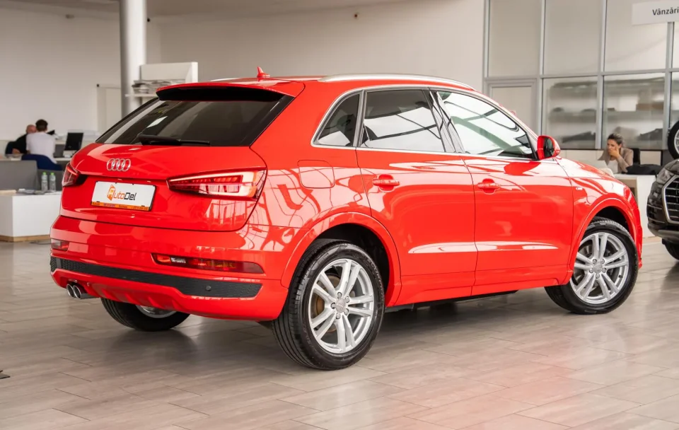 Audi Q3 2.0TDI "S-Line"