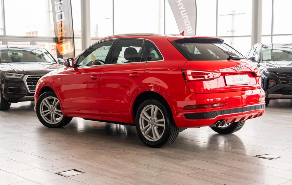 Audi Q3 2.0TDI "S-Line"