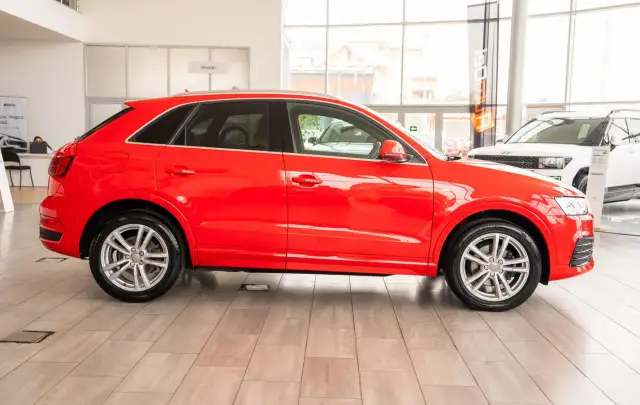 Audi Q3 2.0TDI "S-Line"