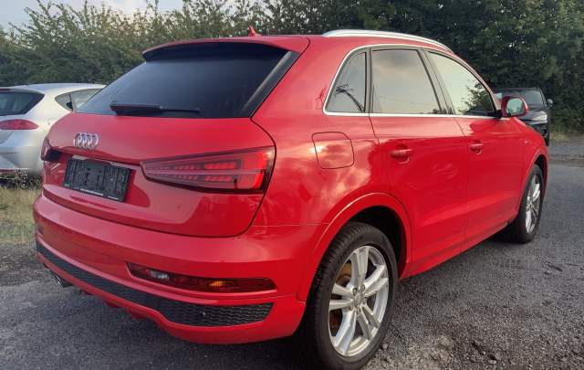 Audi Q3 2.0TDI "S-Line"