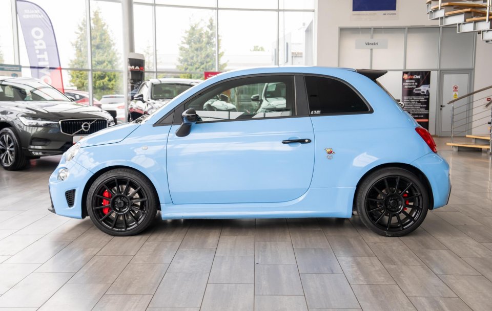 Abarth 595 Competizione 