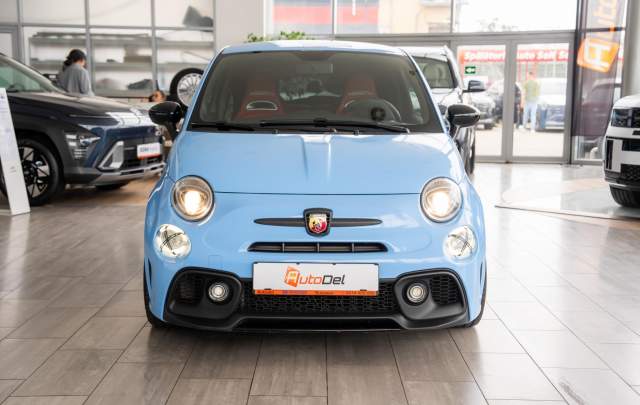 Abarth 595 Competizione 