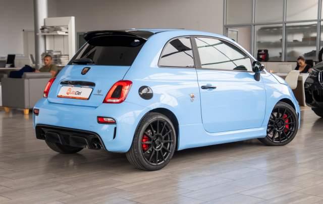 Abarth 595 Competizione 