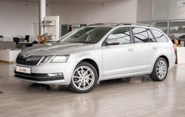 Skoda Octavia 2.0TDI 4x4 DSG Combi