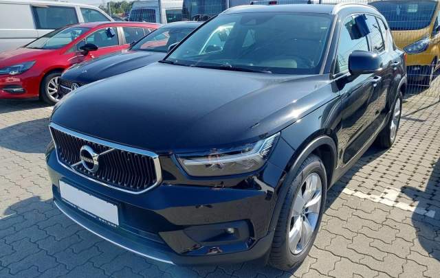 Volvo XC40 2.0 D4 Geartronic "Momentum Pro"