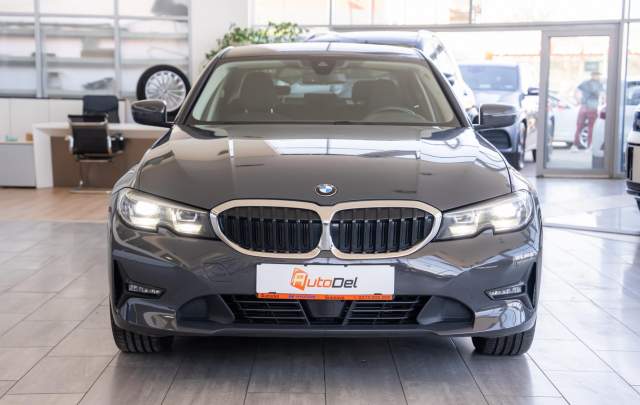 BMW Seria 3 320d xDrive Steptronic "Advantage"