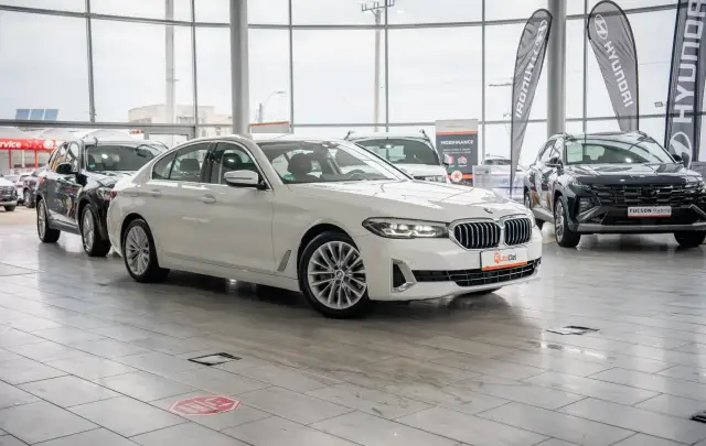 BMW Seria 5 520d Automat "Luxury Line"