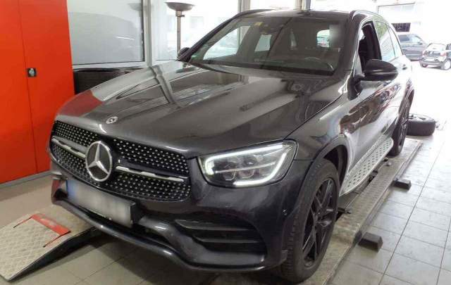 Mercedes-Benz GLC 300de 2.0Plug-in Hybrid 4Matic "AMG Line"